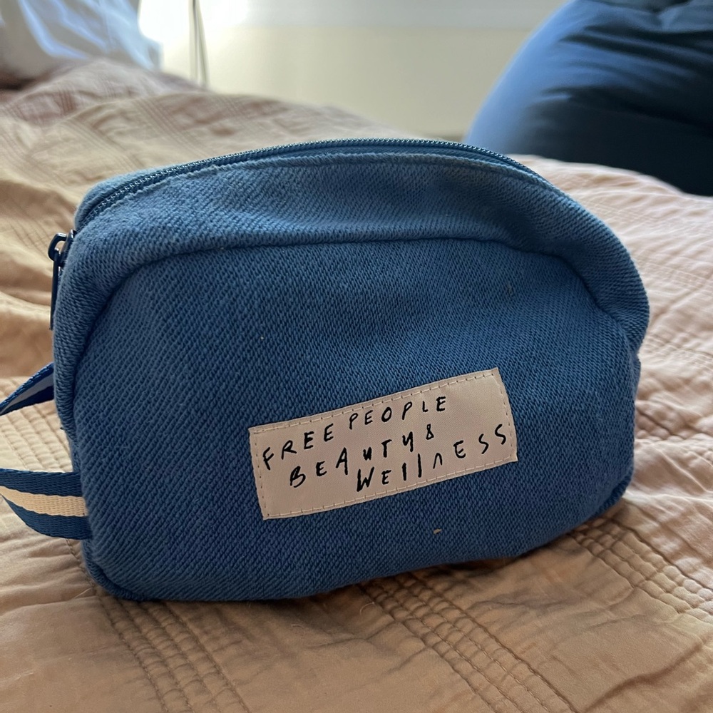 Free people make up cosmetics pouch